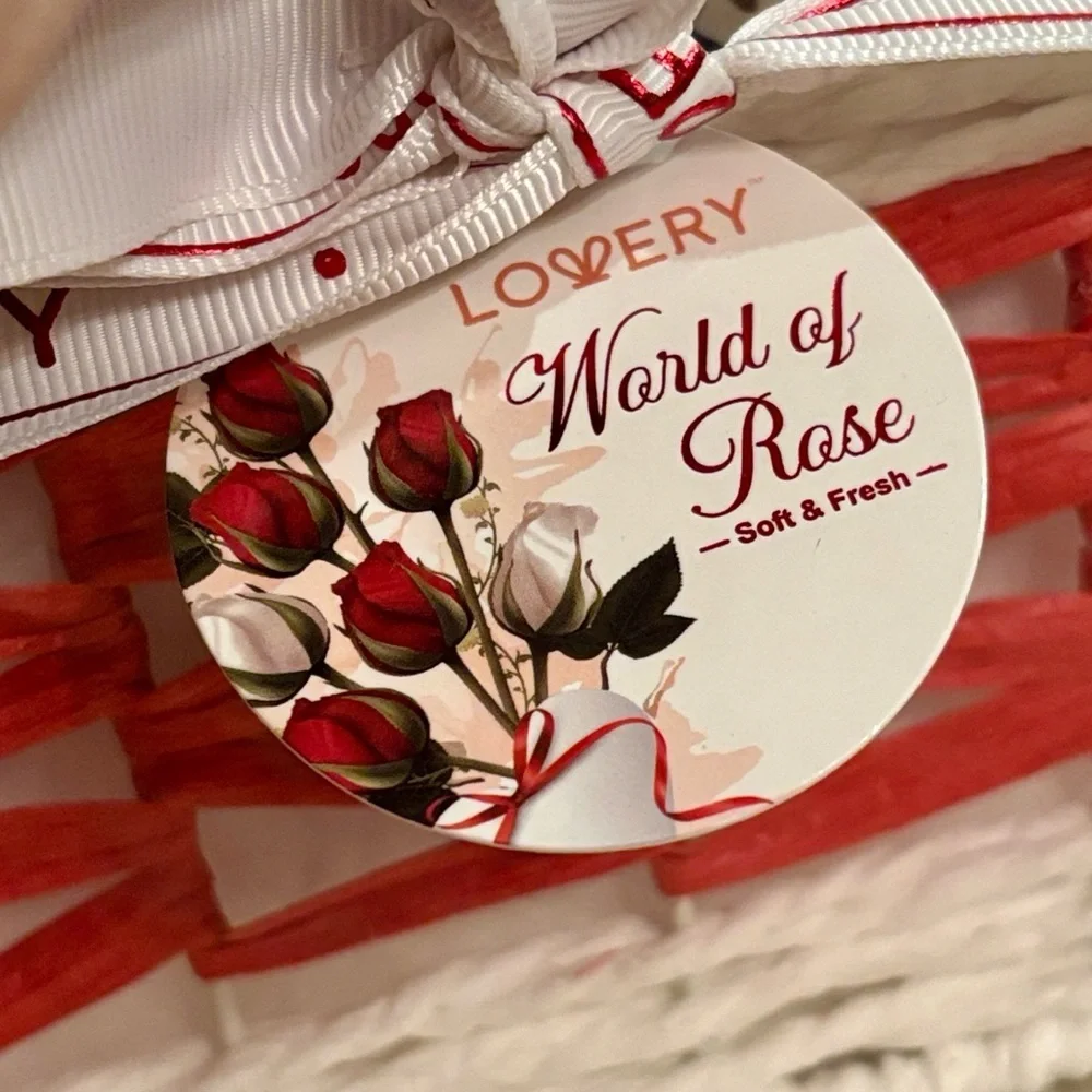 Brand New Valentine's Day Gift 35-Piece Red Rose Bath & Body Spa Set Self-Care